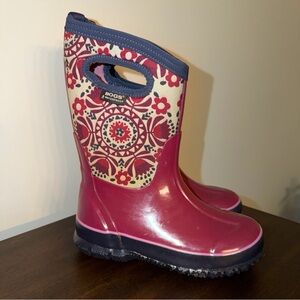Bogs K Classic Lace Pattern Waterproof Pull On Rain Boots Youth Sz 1 Purple/Blue